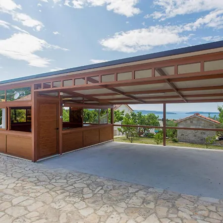 Jure بيت للعطل Kaštela