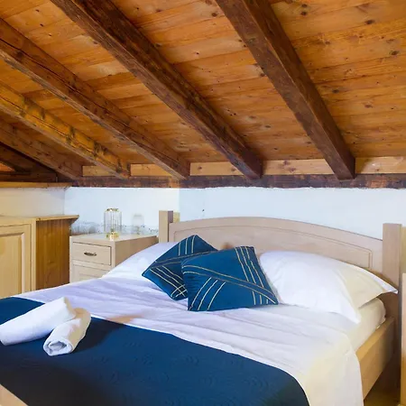 Jure بيت للعطل